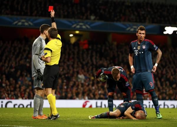 2014-02-19t203854z_1629166496_lr2ea2j1lcjuw_rtrmadp_3_soccer-champions_reuters