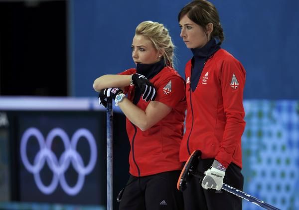 2014-02-20t105653z_282974248_lr2ea2k0uejb5_rtrmadp_3_olympics-curling_reuters