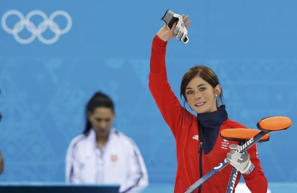 2014-02-20t114019z_1023583326_lr2ea2k0wexik_rtrmadp_3_olympics-curling_reuters