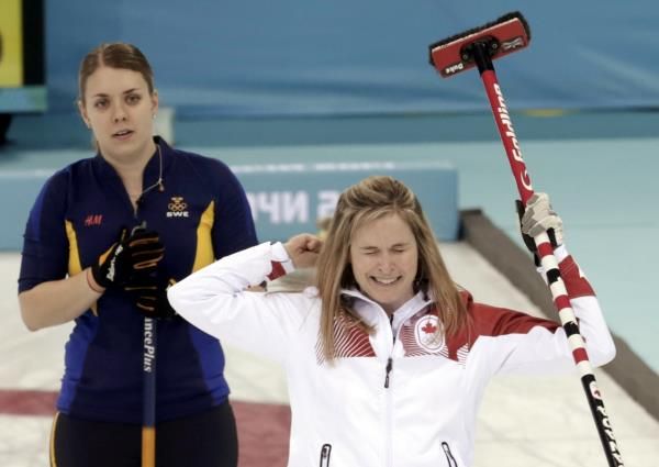2014-02-20t162920z_846355813_lr2ea2k19sl4n_rtrmadp_3_olympics-curling_reuters