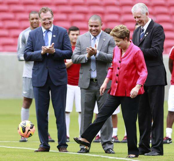 2014-02-20t150022z_421593158_gm1ea2k1rry01_rtrmadp_3_soccer-world_reuters