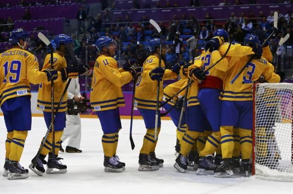 2014-02-21t144733z_86978116_lr2ea2l152y0z_rtrmadp_3_olympics-icehockey_reuters