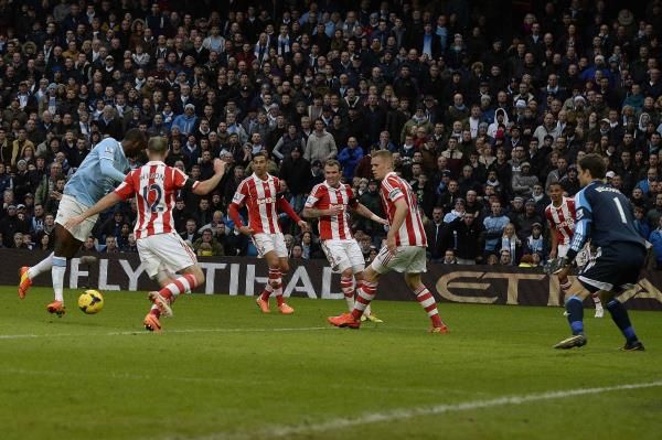 2014-02-22t164337z_425611300_gm1ea2n01yo01_rtrmadp_3_soccer-england_reuters