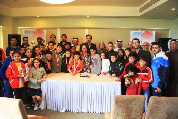 تكريم المشاركين في معسكر الامل