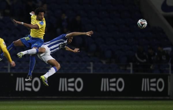 2014-02-23t213145z_1604757909_gm1ea2o0f9y01_rtrmadp_3_soccer-portugal_reuters