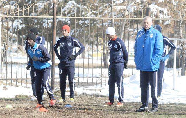 الرفاع أنهى تدريباته للمباراة