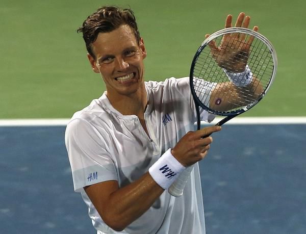 2014-02-28t145901z_551665677_gm1ea2s1rr801_rtrmadp_3_tennis-men-dubai_reuters