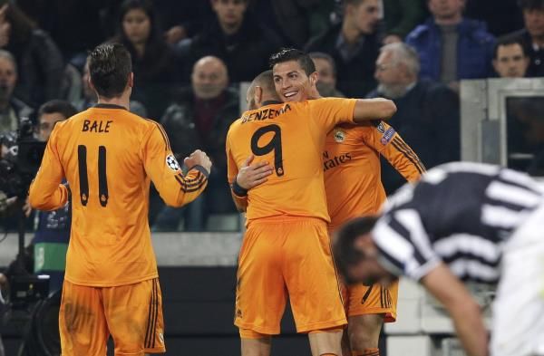 2013-11-05t211639z_32729025_gm1e9b60ei701_rtrmadp_3_soccer-champions_reuters