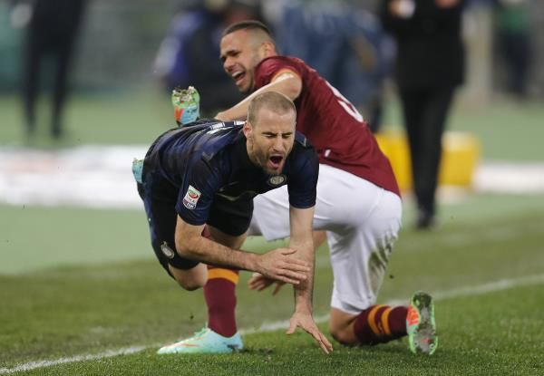 2014-03-01t204526z_1871098930_gm1ea320d4201_rtrmadp_3_soccer-italy_reuters