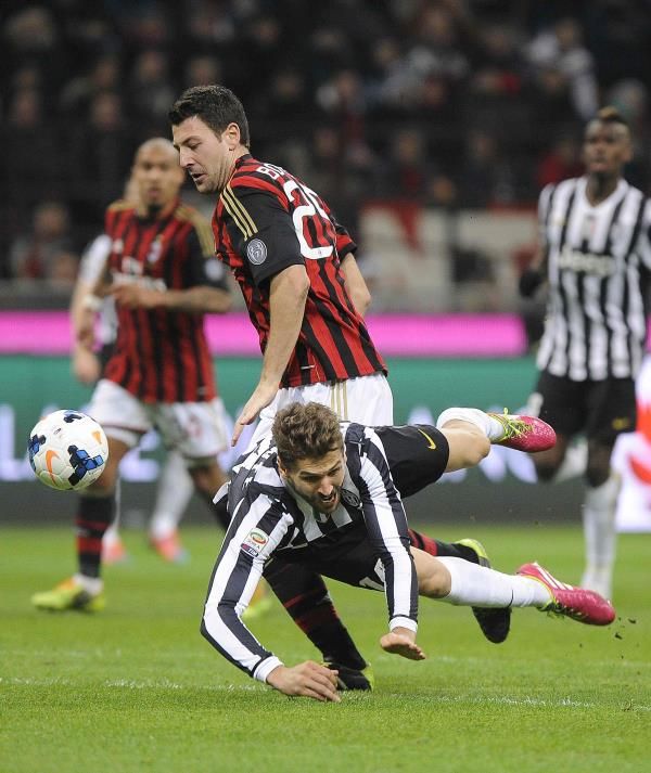 2014-03-02t212126z_1581010620_gm1ea330et301_rtrmadp_3_soccer-italy_reuters
