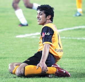 السلامة يريد ان يرتاح ويبتعد عن مزاولة كرة القدم 