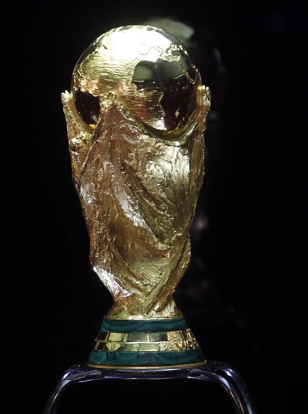 2013-11-22t112143z_736027728_gm1e9bm1hij01_rtrmadp_3_soccer-world_reuters