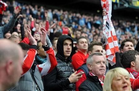 هندرسون بين مشجعي سندرلاند