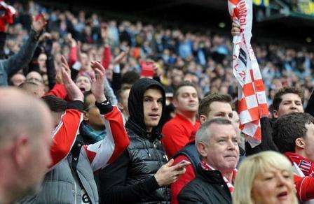 هندرسون بين مشجعي سندرلاند