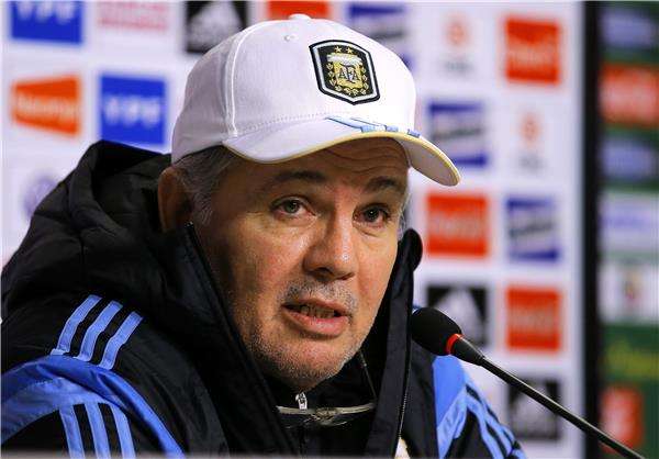 أليخاندرو سابيلا