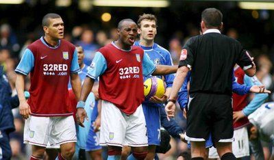 جانب من مباراة المثيرة بين  تشيلسي و أستون فيلا 