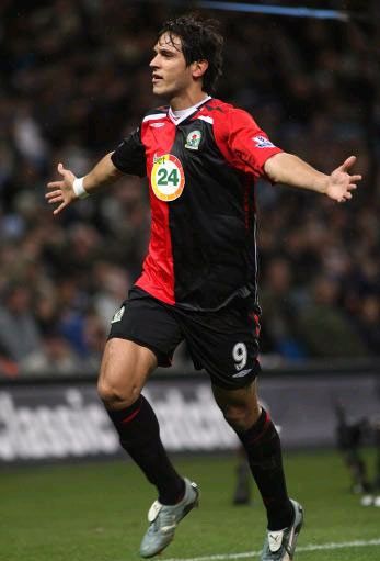 سانتا كروز احرز ثنائية لبلاكبيرن 