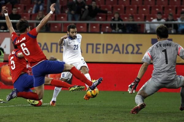 2014-03-05t191133z_736121955_gf2ea351gjh01_rtrmadp_3_soccer-friendly_reuters