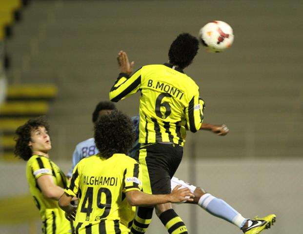 باسم المنتشري يرتقى عاليا في هدفه الاول