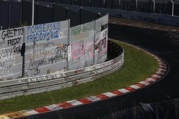 2013-10-30t084047z_623197136_gm1e9au1a7n01_rtrmadp_3_germany-nuerburgring_reuters