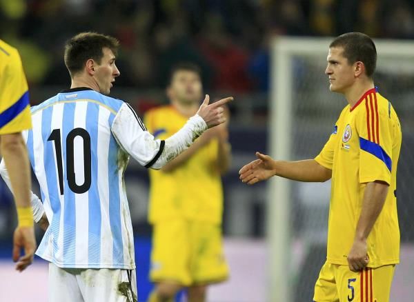 2014-03-05t211032z_1729862313_lr1ea351mt91j_rtrmadp_3_soccer-friendly_reuters