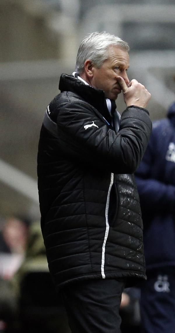 2014-02-12t223715z_1076106769_gm1ea2d0ib301_rtrmadp_3_soccer-england_reuters