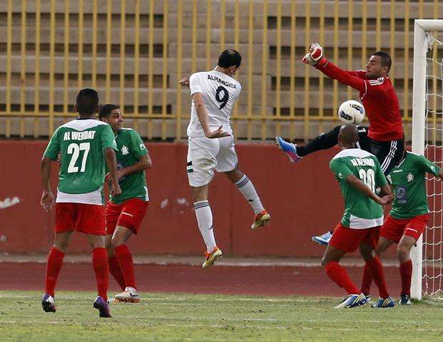 الوحدات استعاد التوازن عبر المنشية - تصوير: أحمد الأمين