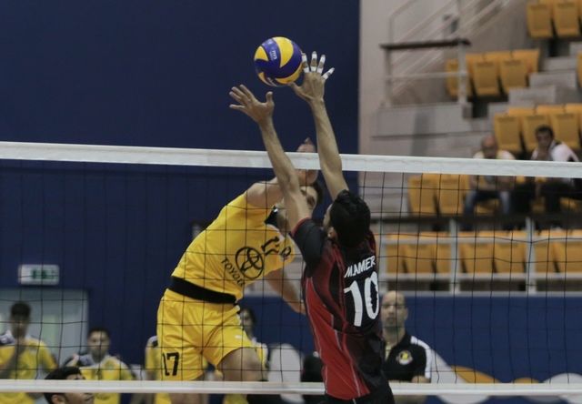 لقطات من مباريات البطولة الحالية