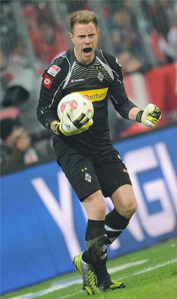 تير شتيجن مرشح للإنضمام إلى برشلونة