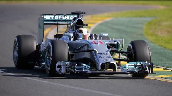 2014-03-14t055223z_1189121607_sr1ea3e0gar4r_rtrmadp_3_motor-racing-prix_reuters