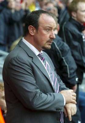 المدير الفني لنادي ليفربول رافاييل بينيتيز