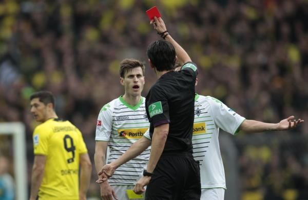 2014-03-15t160523z_215277266_bm2ea3f1bbf01_rtrmadp_3_soccer-germany_reuters
