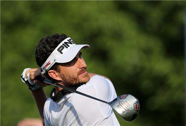 أليخاندرو كانيزاريس 