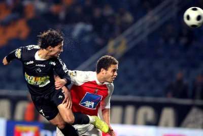 المباراة الاثارة كان عنوانها