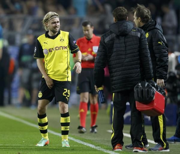 2014-03-19t212537z_1452757665_lr1ea3j1nid7x_rtrmadp_3_soccer-champions_reuters