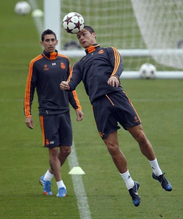 2013-10-22t094356z_2036993194_gm1e9am1d4w01_rtrmadp_3_soccer-champions_reuters