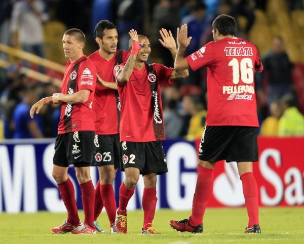 2013-02-20t024501z_1480290461_gm1e92k0tr901_rtrmadp_3_soccer-libertadores_reuters