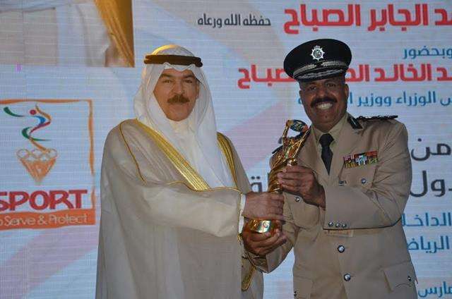  نائب رئيس مجلس الوزراء وزير الداخلية الشيخ محمد الخالد مع الشيخ أحمد النواف في إفتتاح المؤتمر 