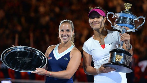 صورة تجمع لي ودومينيكا 