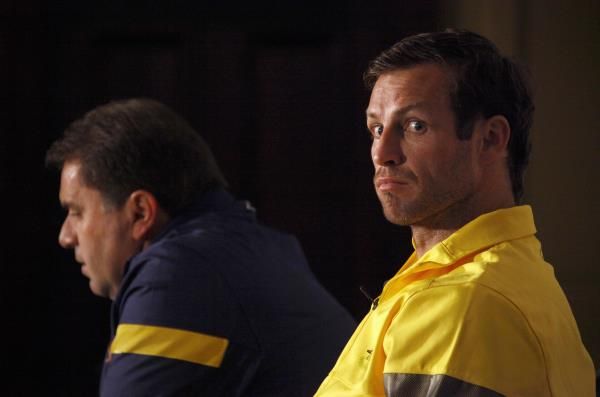 2013-11-18t035304z_420306252_gm1e9bi0wx201_rtrmadp_3_soccer_reuters