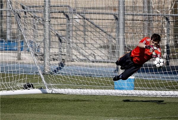  إيكر كاسياس