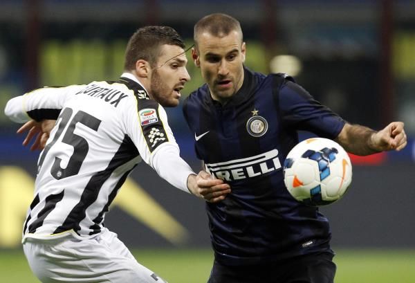 2014-03-27t202608z_1399553391_gm1ea3s0c3i01_rtrmadp_3_italy-soccer_reuters