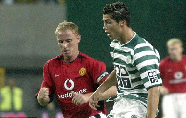 فشل إنتقال رونالدو إلى ليفربول عام 2003 بسبب الخلافات المالية 