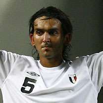 النجم العراقي نشأت أكرم