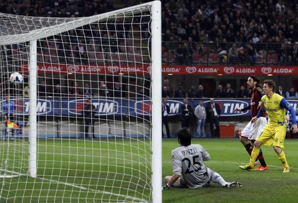 2014-03-29t211556z_2001288174_gm1ea3u0edy01_rtrmadp_3_soccer-italy_reuters