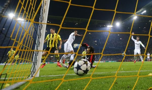 2013-04-24t205328z_965520988_lr1e94o1m0uok_rtrmadp_3_soccer-champions_reuters