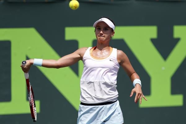 2014-03-20t191237z_339411701_nocid_rtrmadp_3_tennis-sony-open-ivanovic-v-davis_reuters