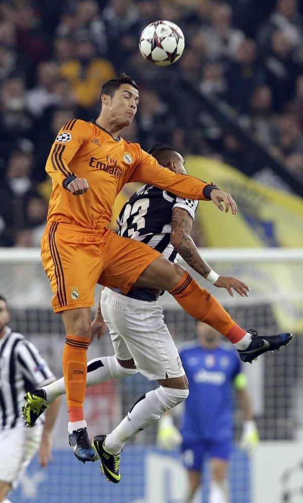2013-11-05t195714z_1569249218_gm1e9b60avu01_rtrmadp_3_soccer-champions_reuters