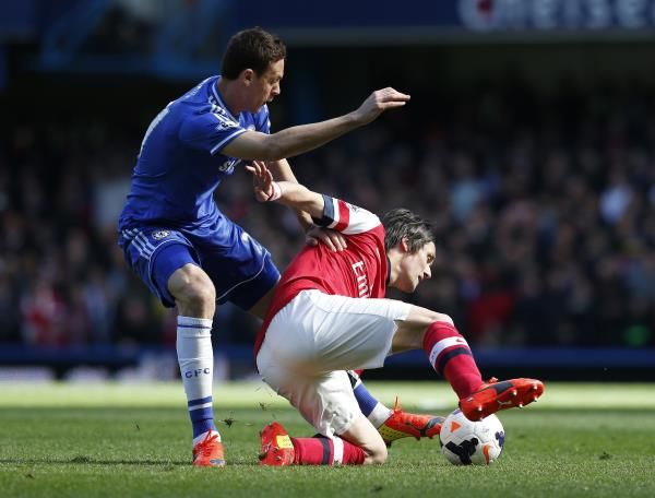 2014-03-22t131611z_1357179406_gm1ea3m1n1501_rtrmadp_3_soccer-england_reuters