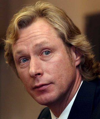 المدرب أوليكسي ميخاليتشنكو 